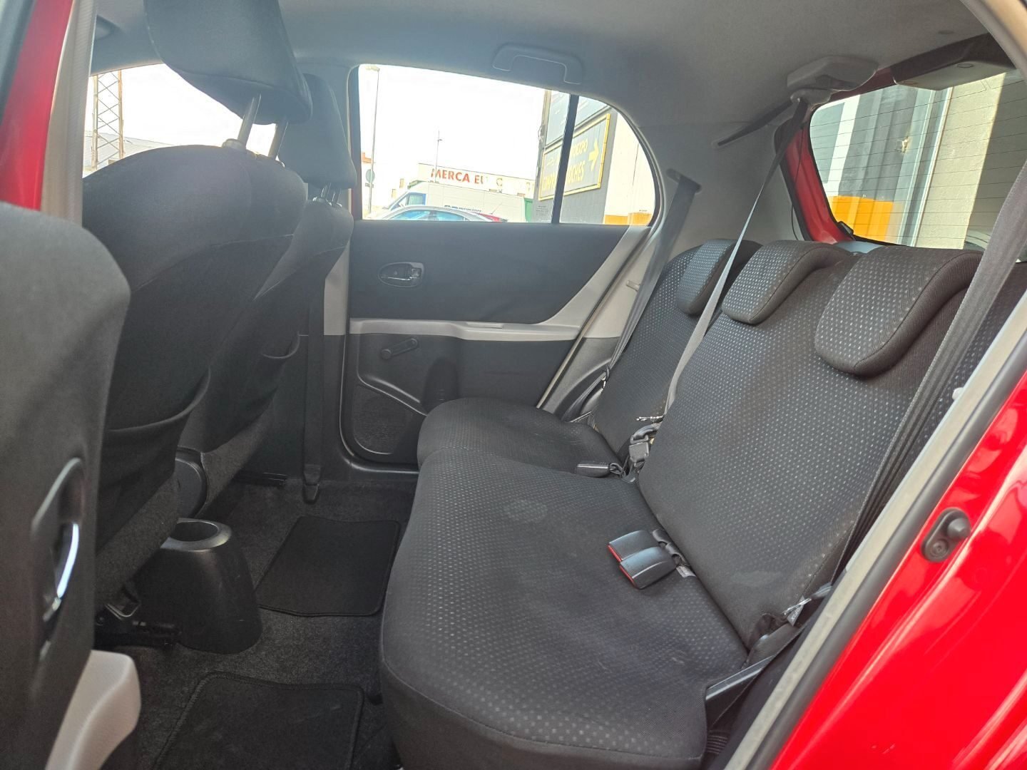 TOYOTA YARIS 1.3 CONNECT