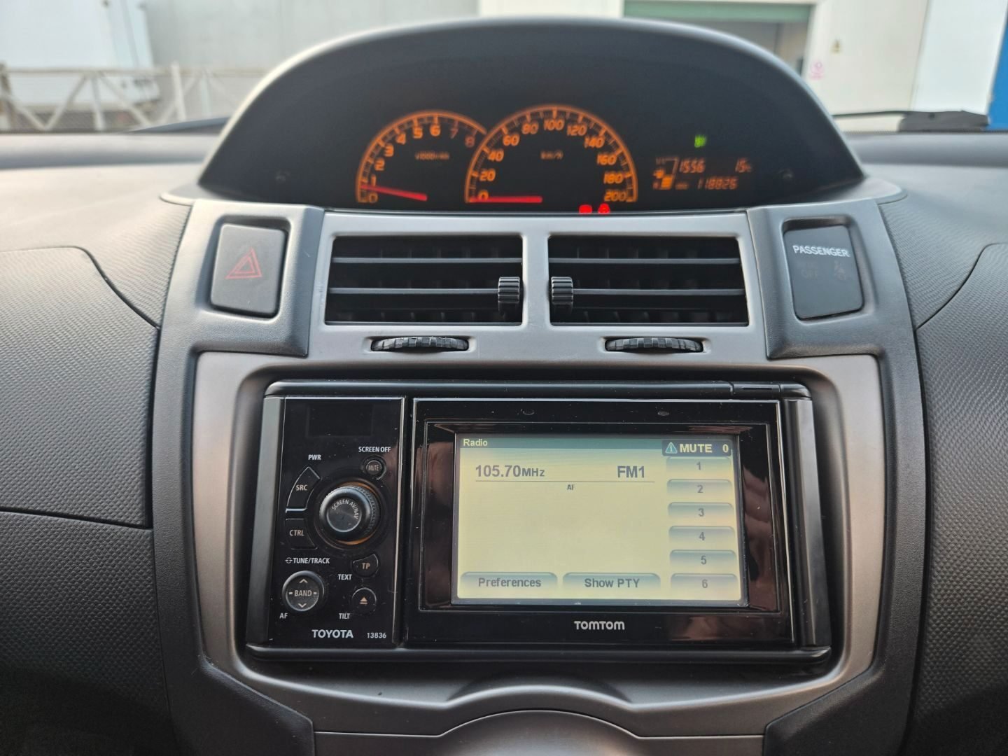 TOYOTA YARIS 1.3 CONNECT