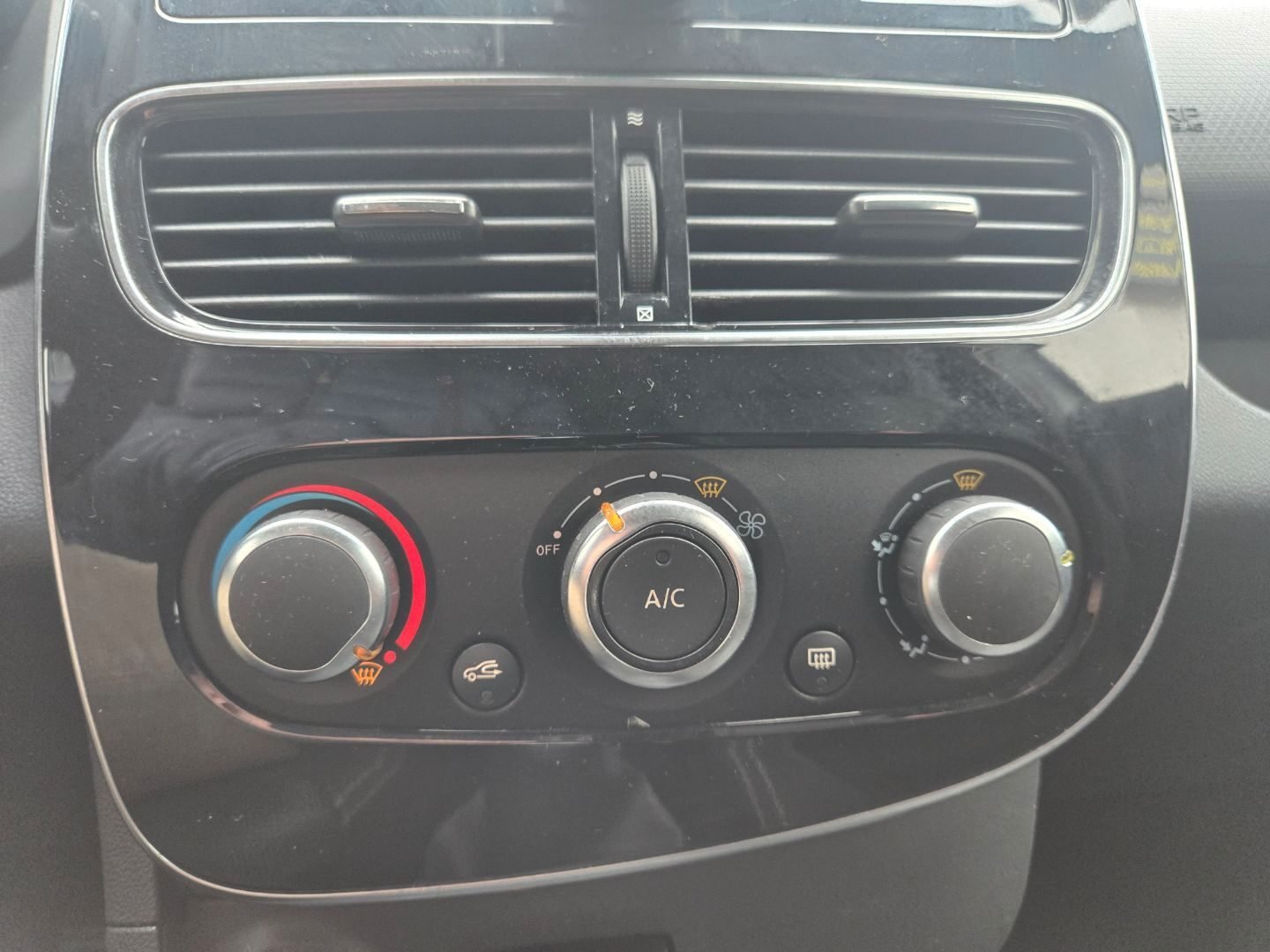 RENAULT CLIO 1.5 Dci Live Energy