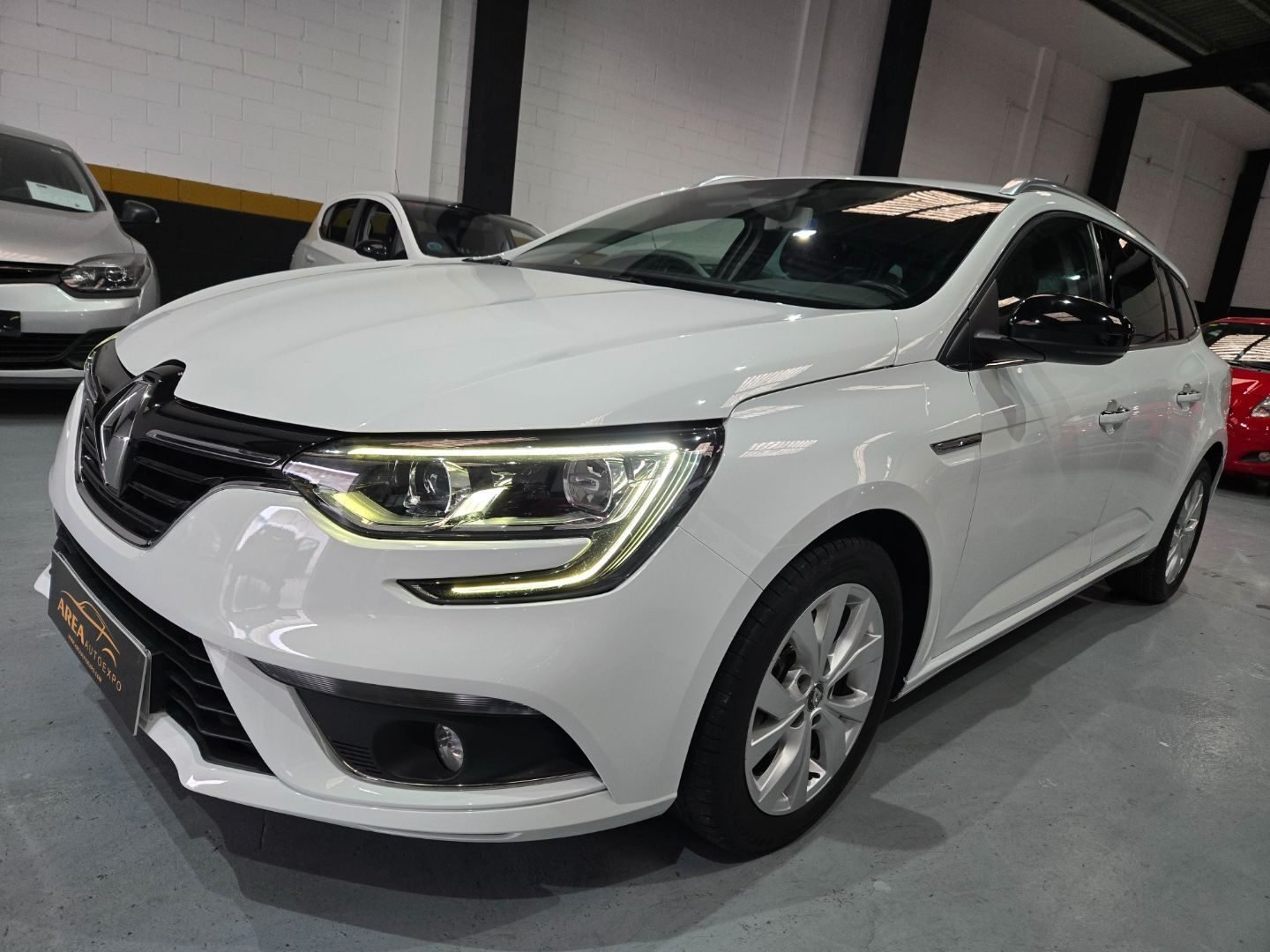 RENAULT MEGANE TOURER 1.3 TCE LIMITED