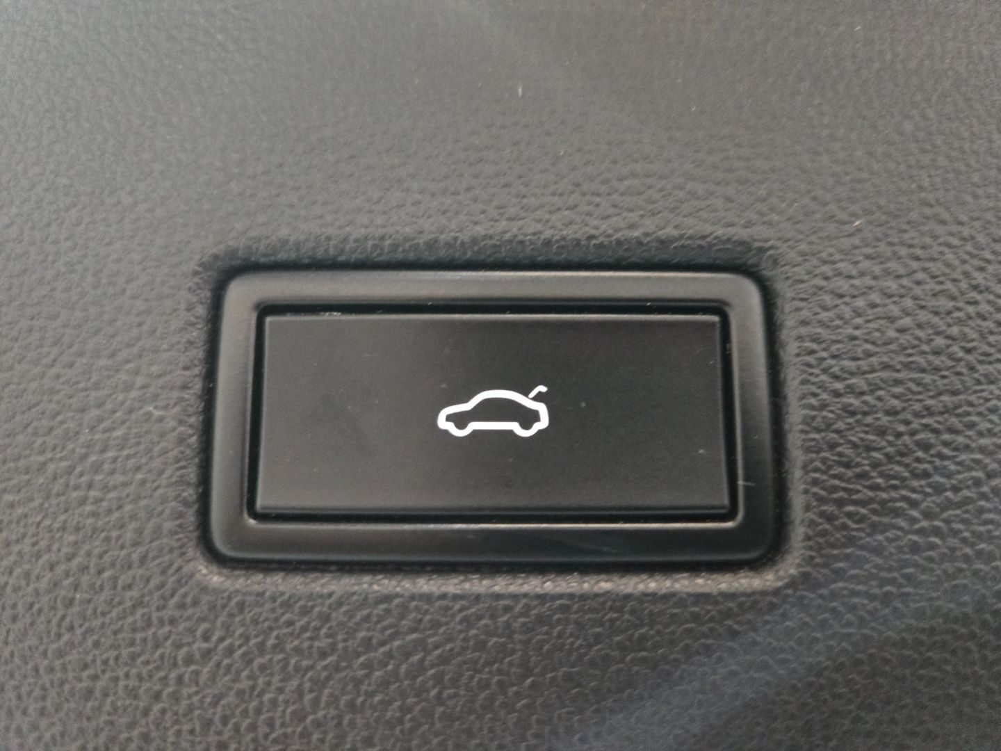 VOLKSWAGEN T-ROC 1.0 TSI SPORT