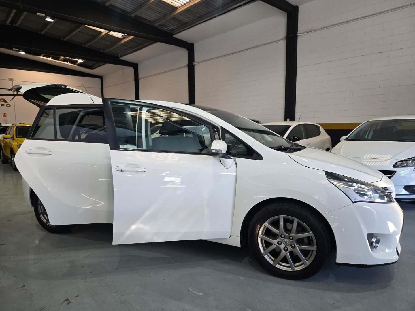 TOYOTA VERSO 120d 2.0 ADVANCE