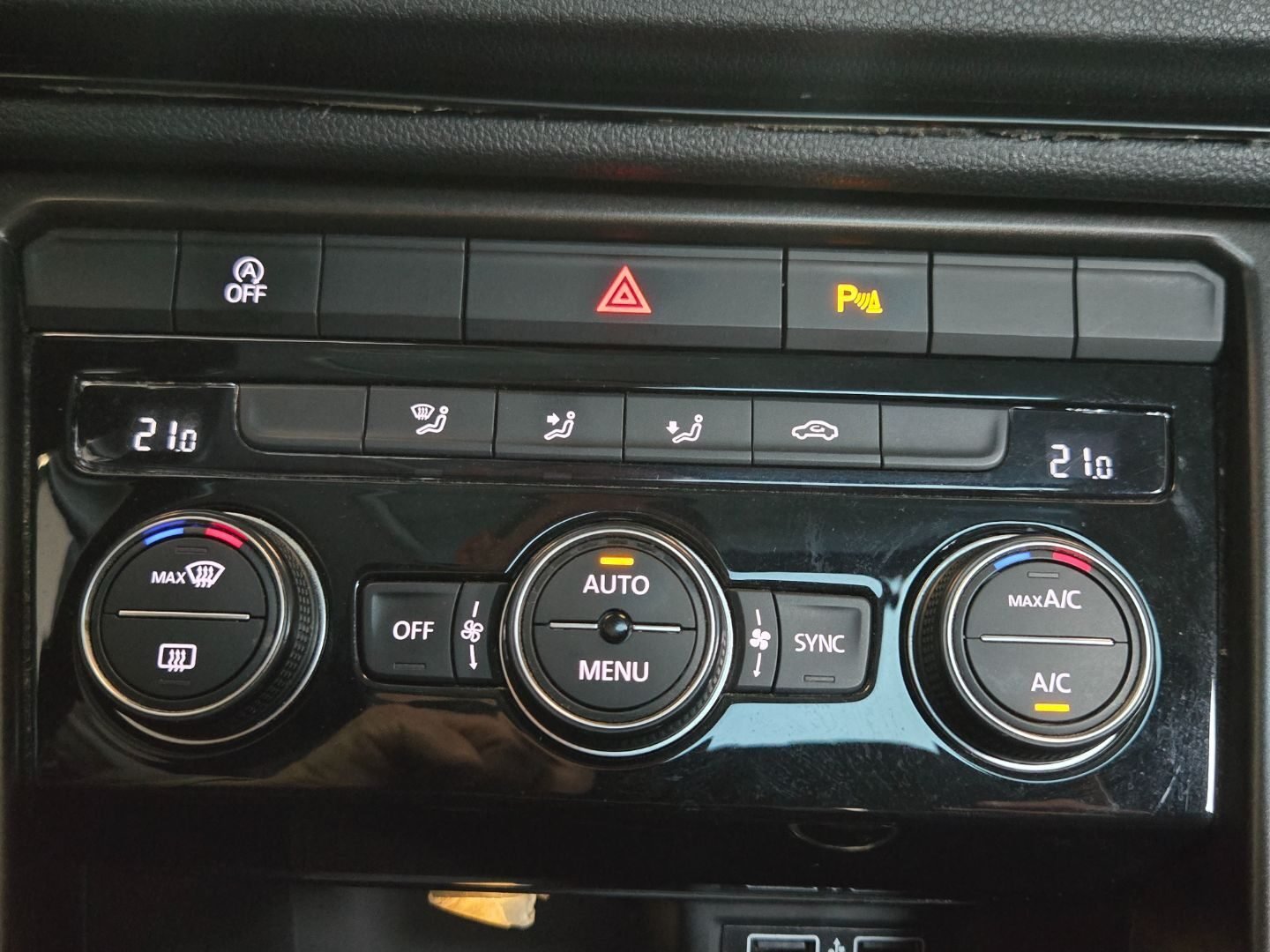 VOLKSWAGEN T-ROC 1.0 TSI SPORT