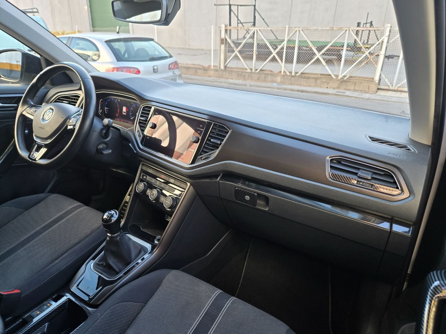 VOLKSWAGEN T-ROC 1.0 TSI SPORT