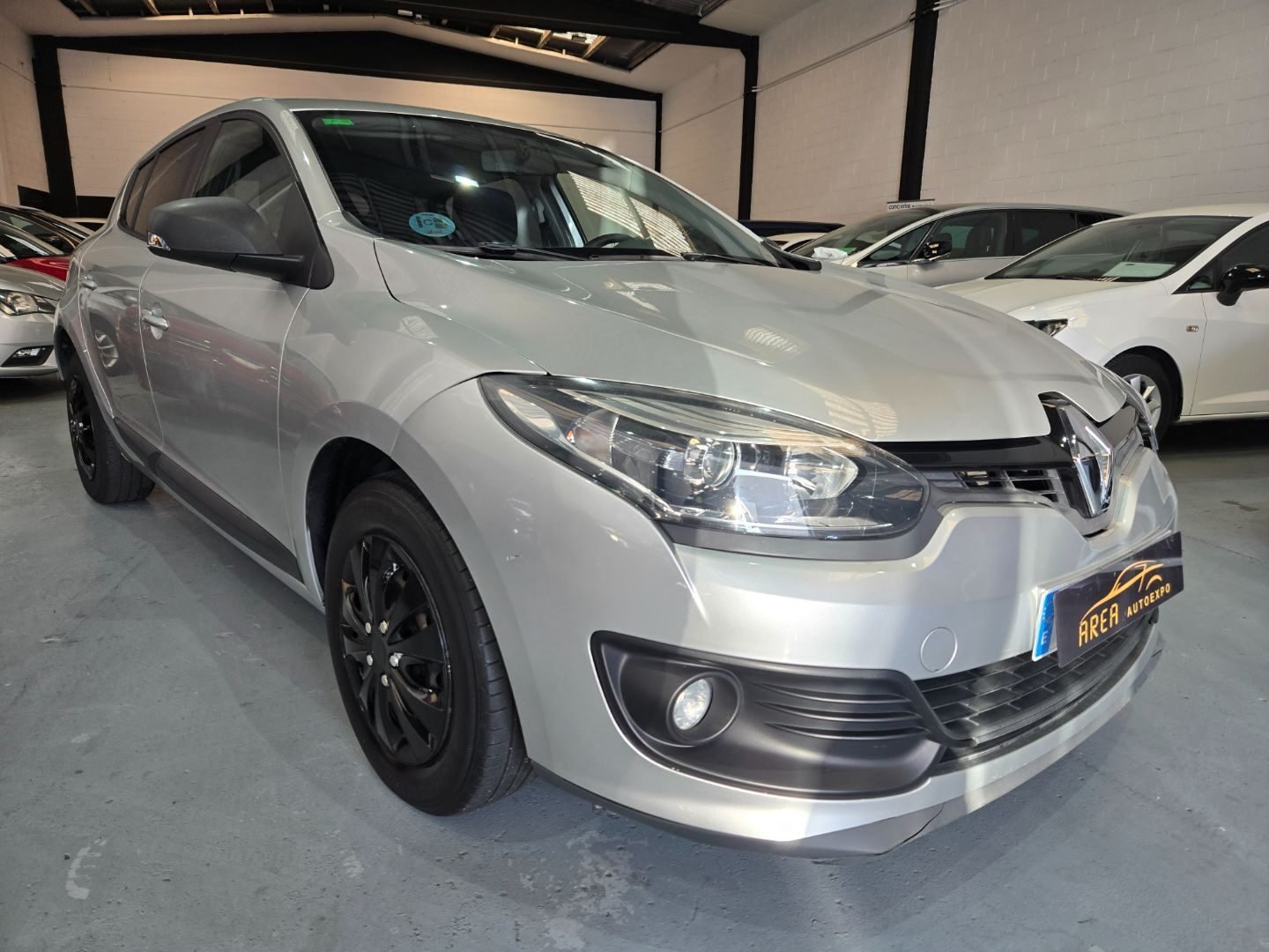 RENAULT 1.2 TCE LIMITED ENERGY