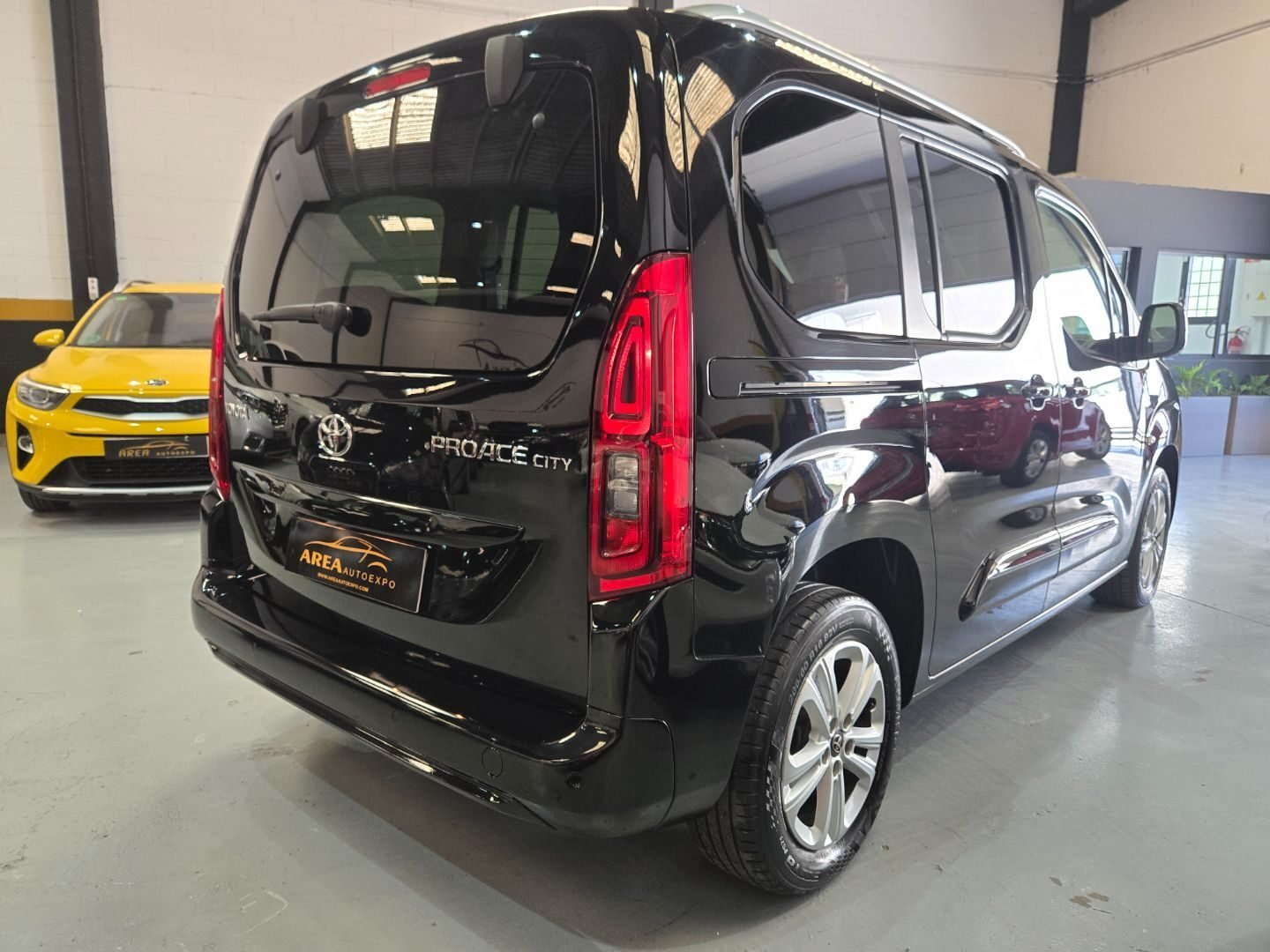 TOYOTA PROACE CITY VERSO ACTIVE 1.5D