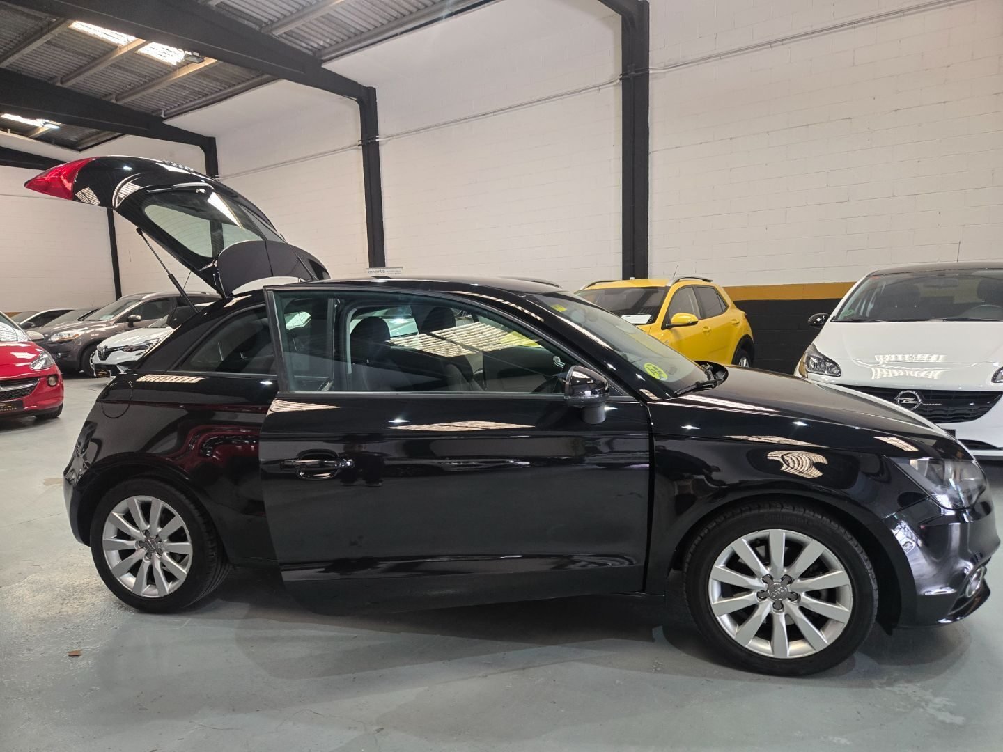 AUDI A1 1.6 TDI AMBITION