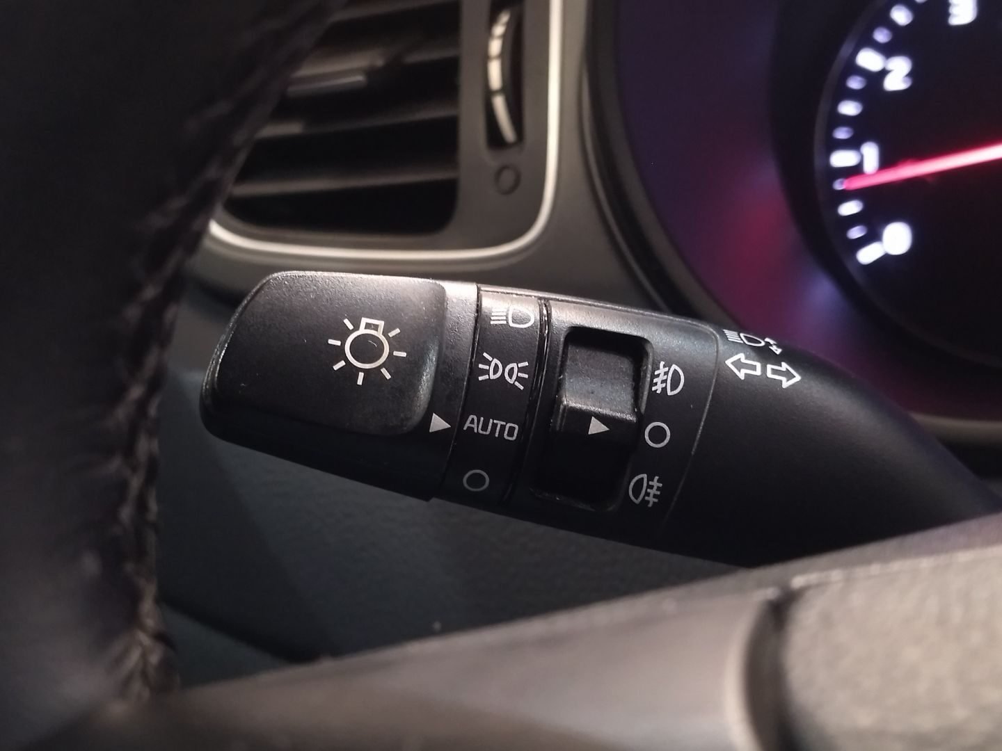 KIA CARENS 1.6 GDI DRIVE