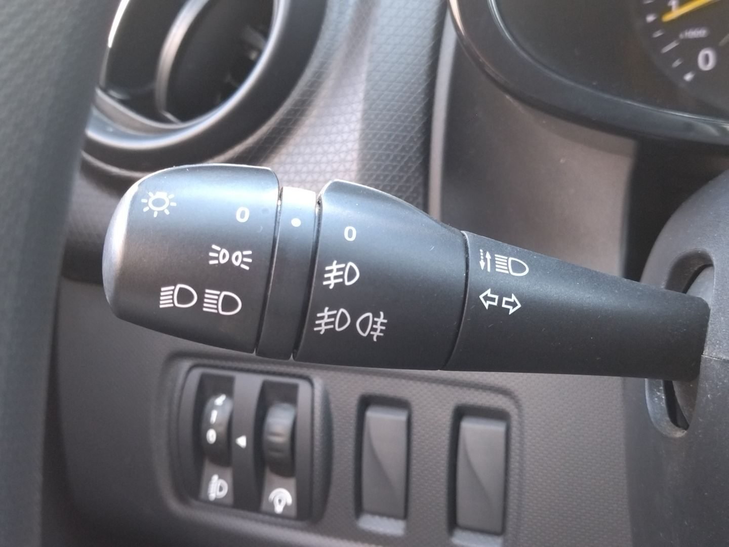 RENAULT CLIO 1.5 DCI BUSINESS