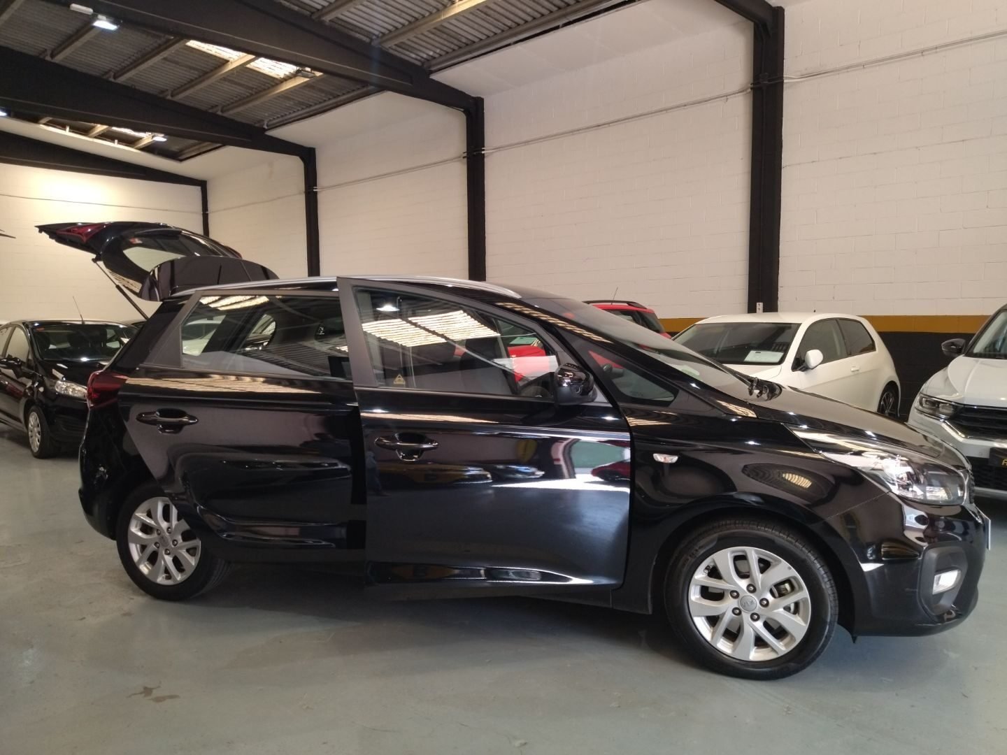 KIA CARENS 1.6 GDI DRIVE
