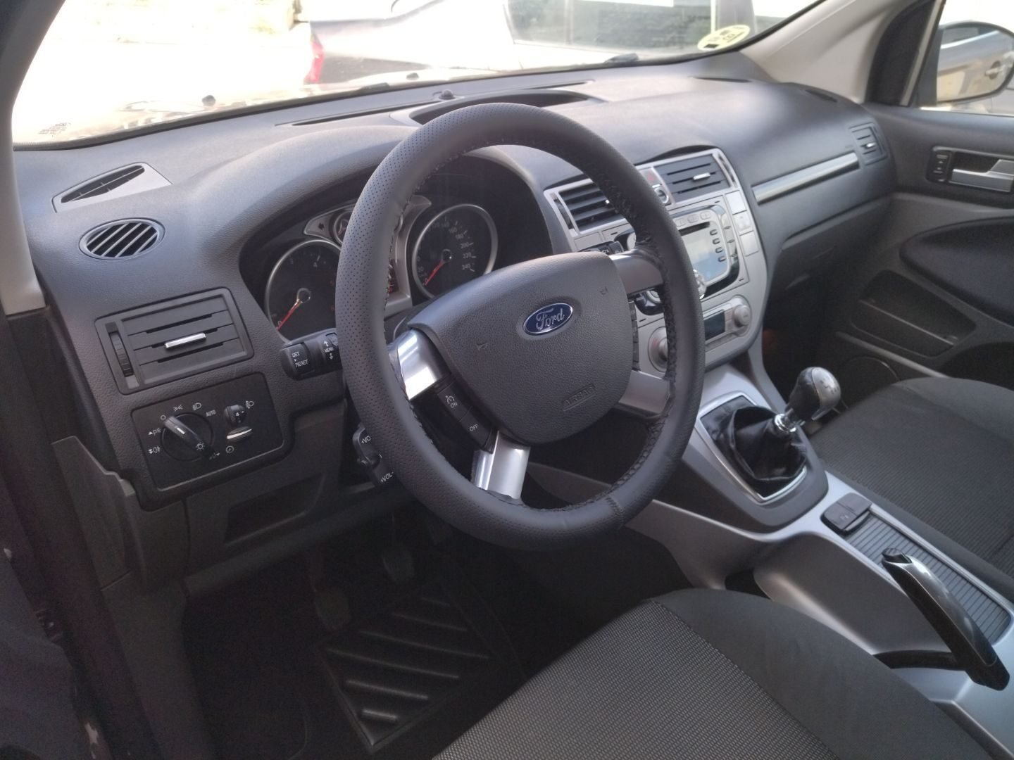 FORD KUGA 2.0 TDCI TREND