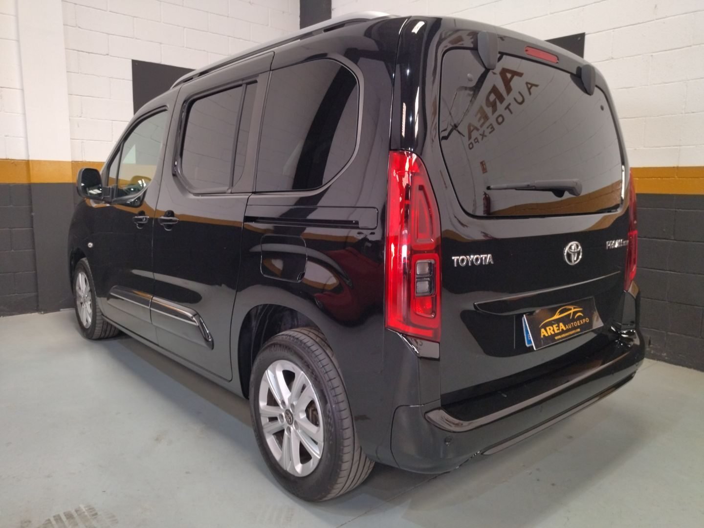 TOYOTA PROACE CITY VERSO ACTIVE 1.5D