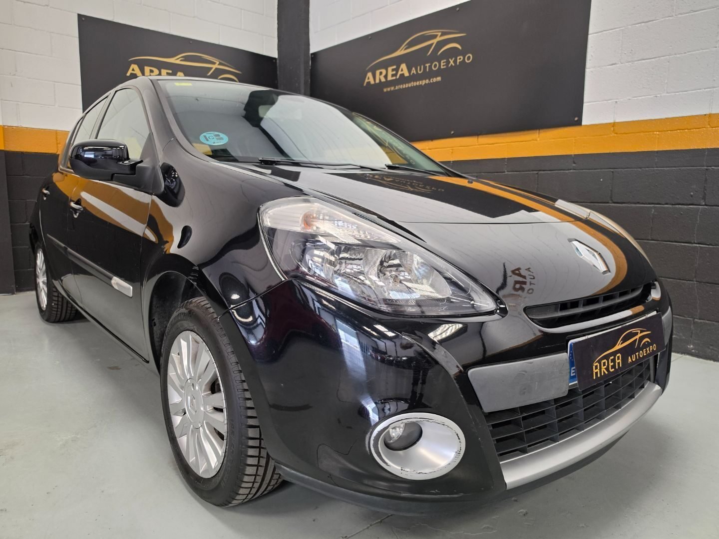 RENAULT CLIO 1.2 BUSINESS