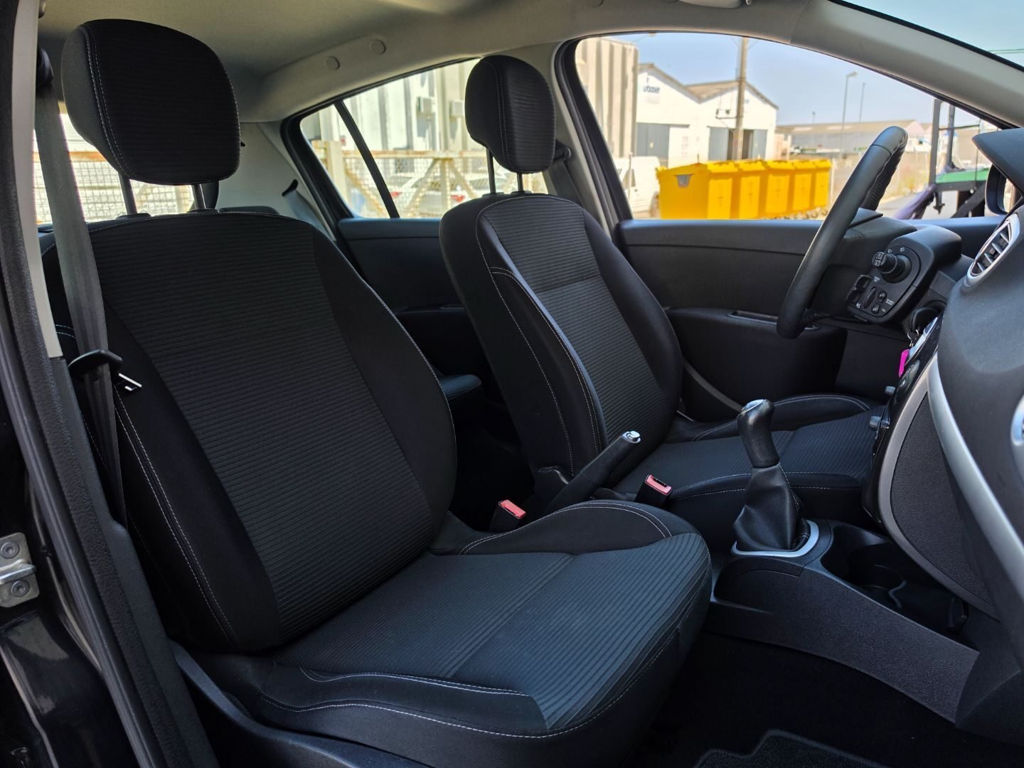 RENAULT CLIO 1.2 BUSINESS