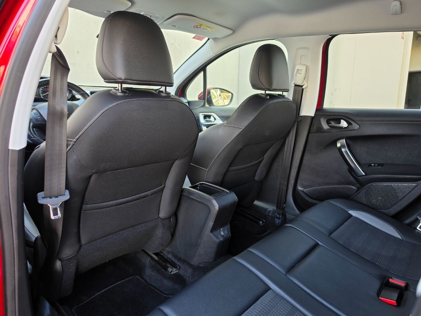 PEUGEOT 2008 1.5 HDI ALLURE