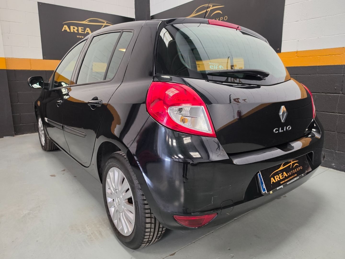 RENAULT CLIO 1.2 BUSINESS