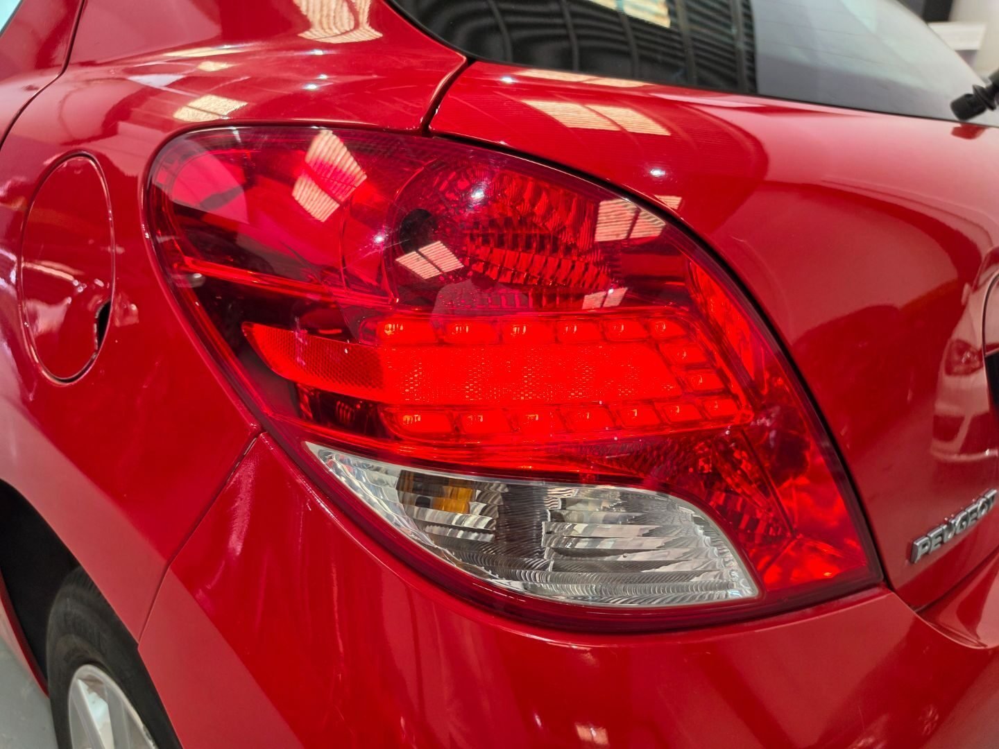 PEUGEOT 207 1.4 COMFORT