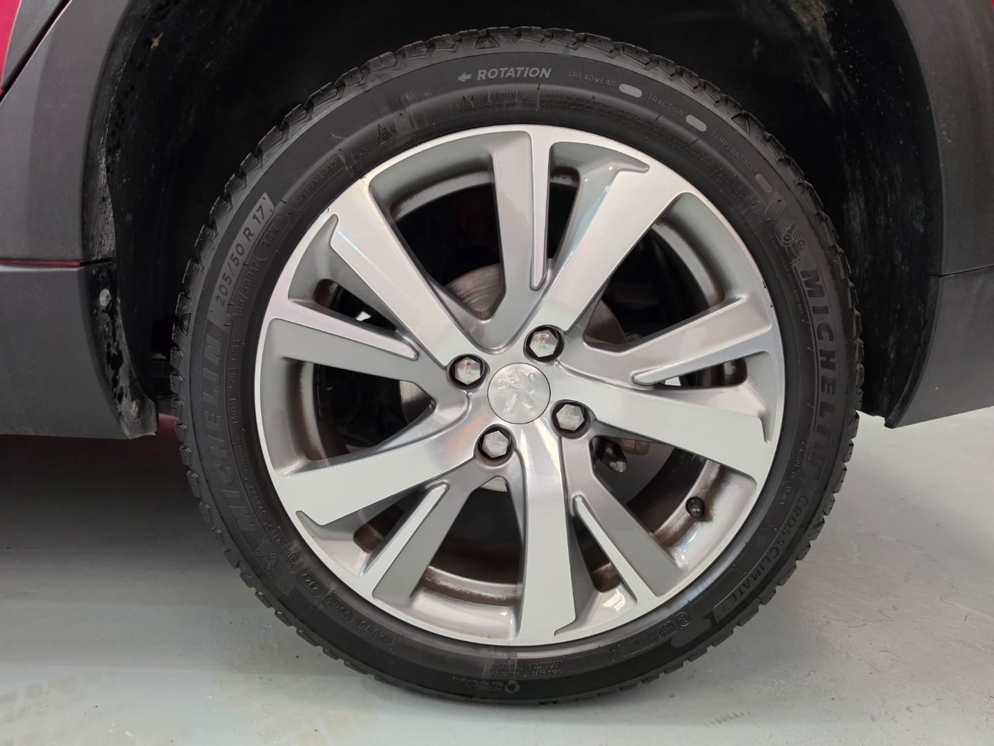 PEUGEOT 2008 1.5 HDI ALLURE