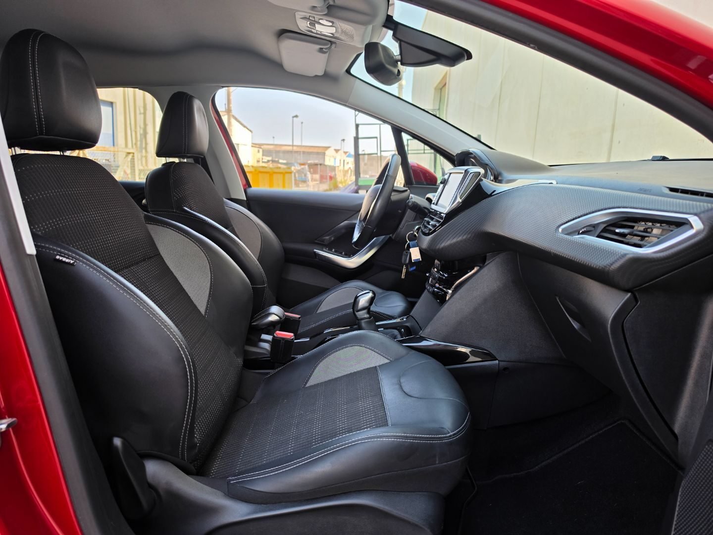 PEUGEOT 2008 1.5 HDI ALLURE