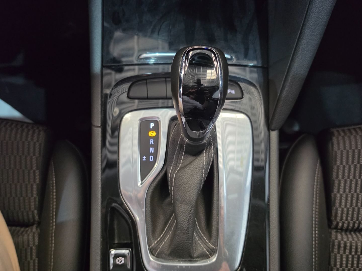 OPEL INSIGNIA GS BUSINESS ELEGANCE