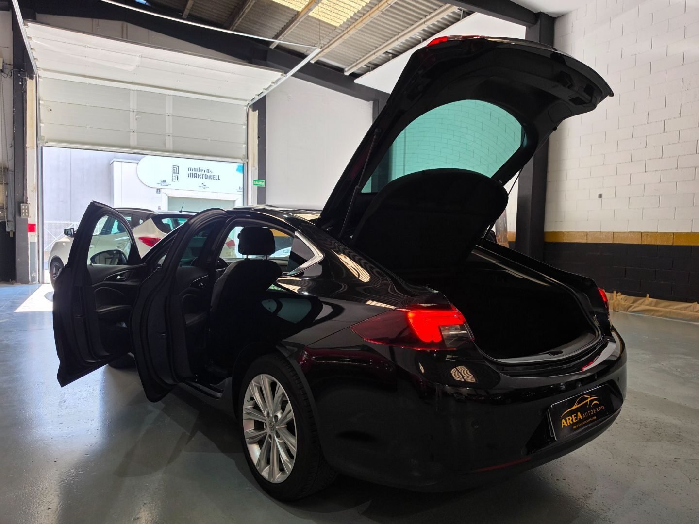 OPEL INSIGNIA GS BUSINESS ELEGANCE