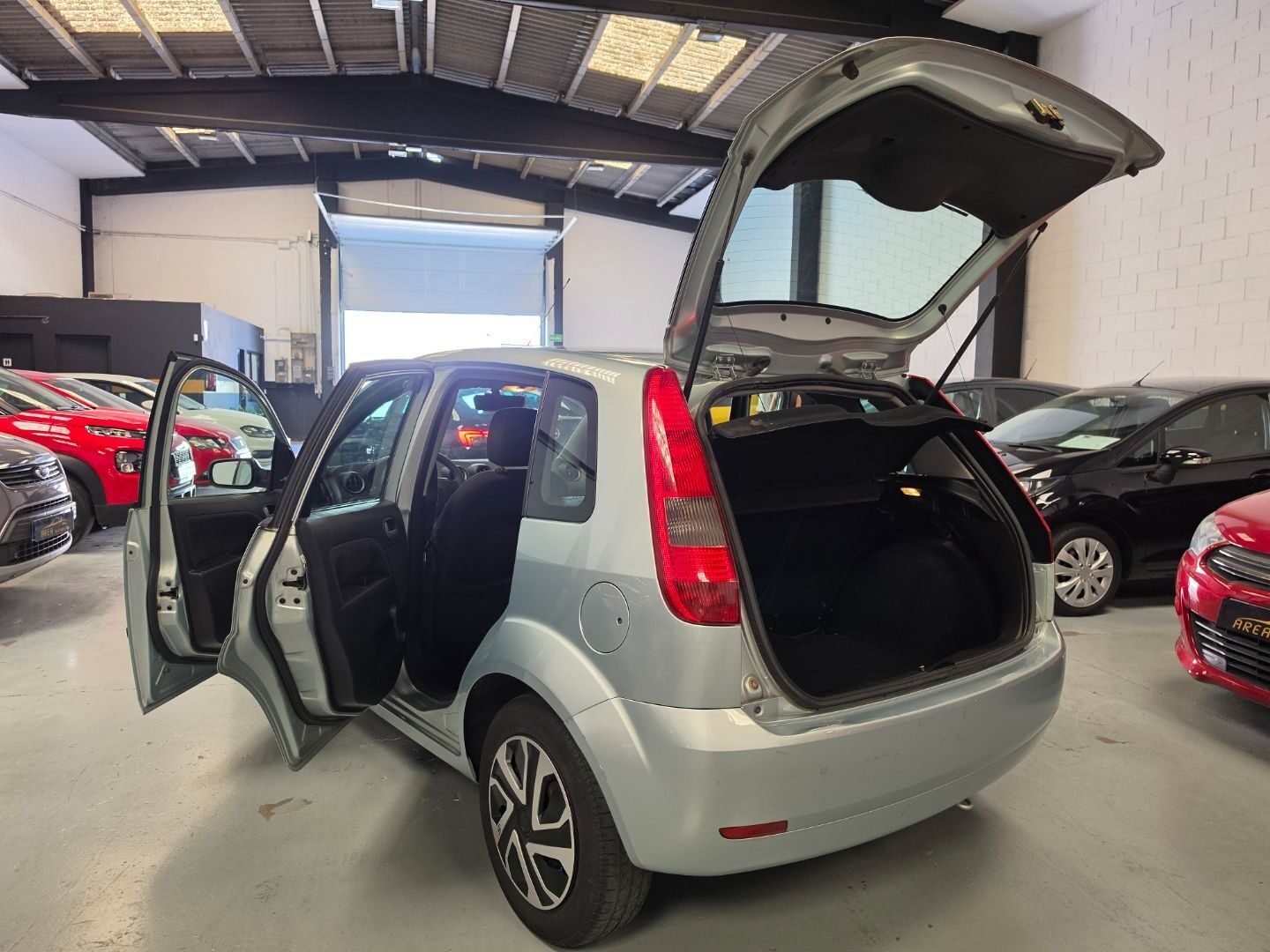 FORD FIESTA 1.4 TREND