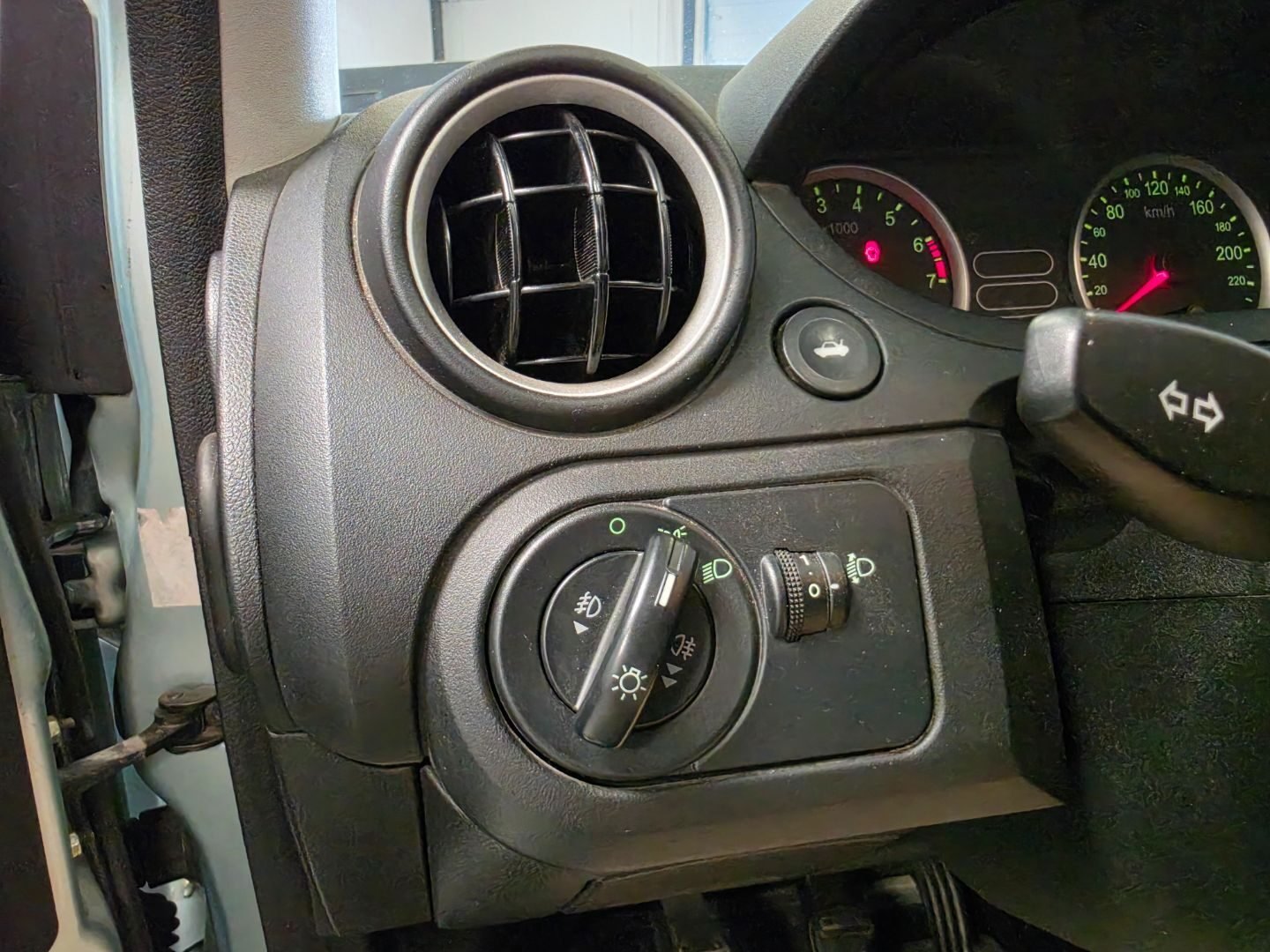 FORD FIESTA 1.4 TREND