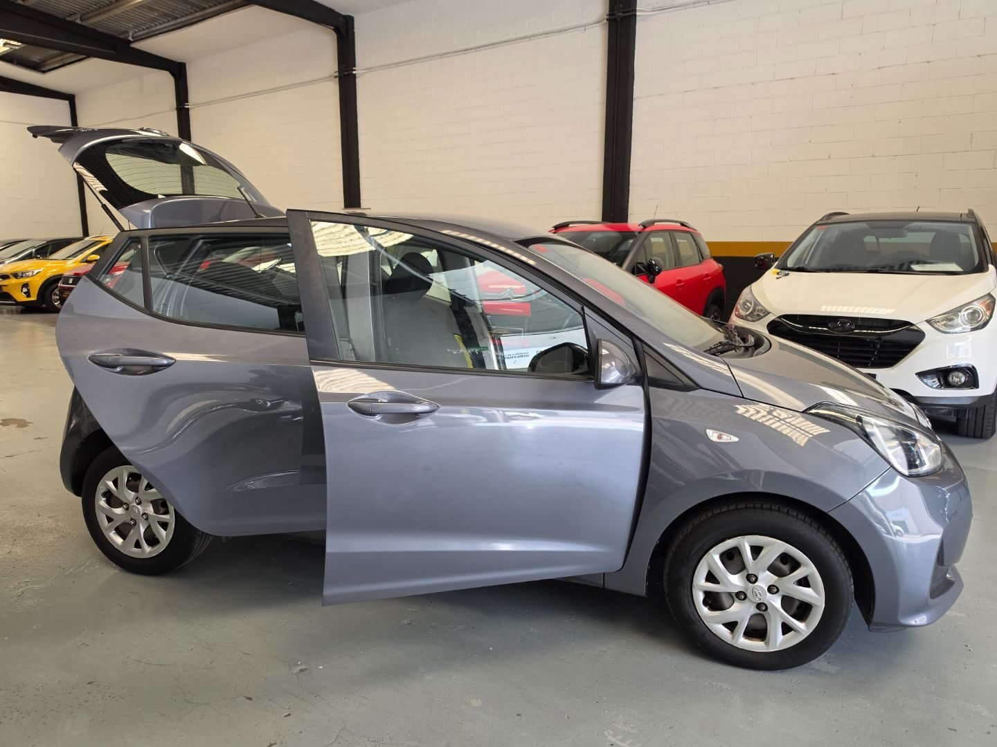 HYUNDAI i10 1.0 KLASS