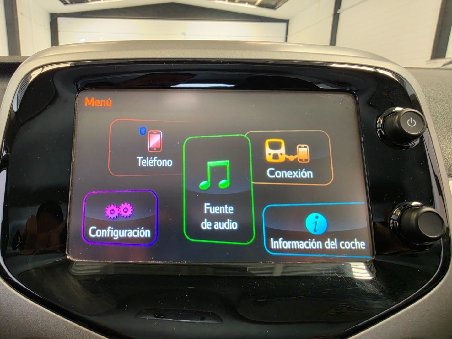 TOYOTA AYGO 1.0 X-PLAY