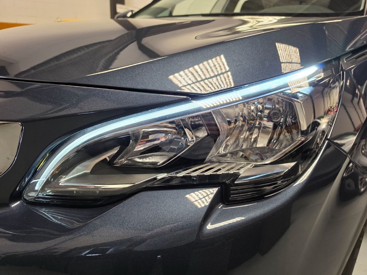 PEUGEOT 5008 1.6L HDI ACTIVE