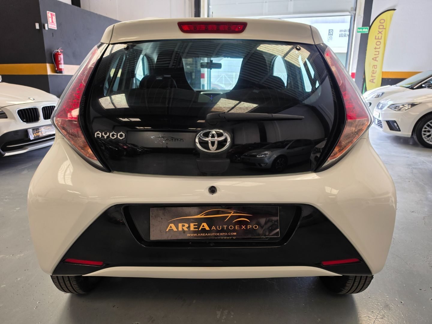 TOYOTA AYGO 1.0 X-PLAY