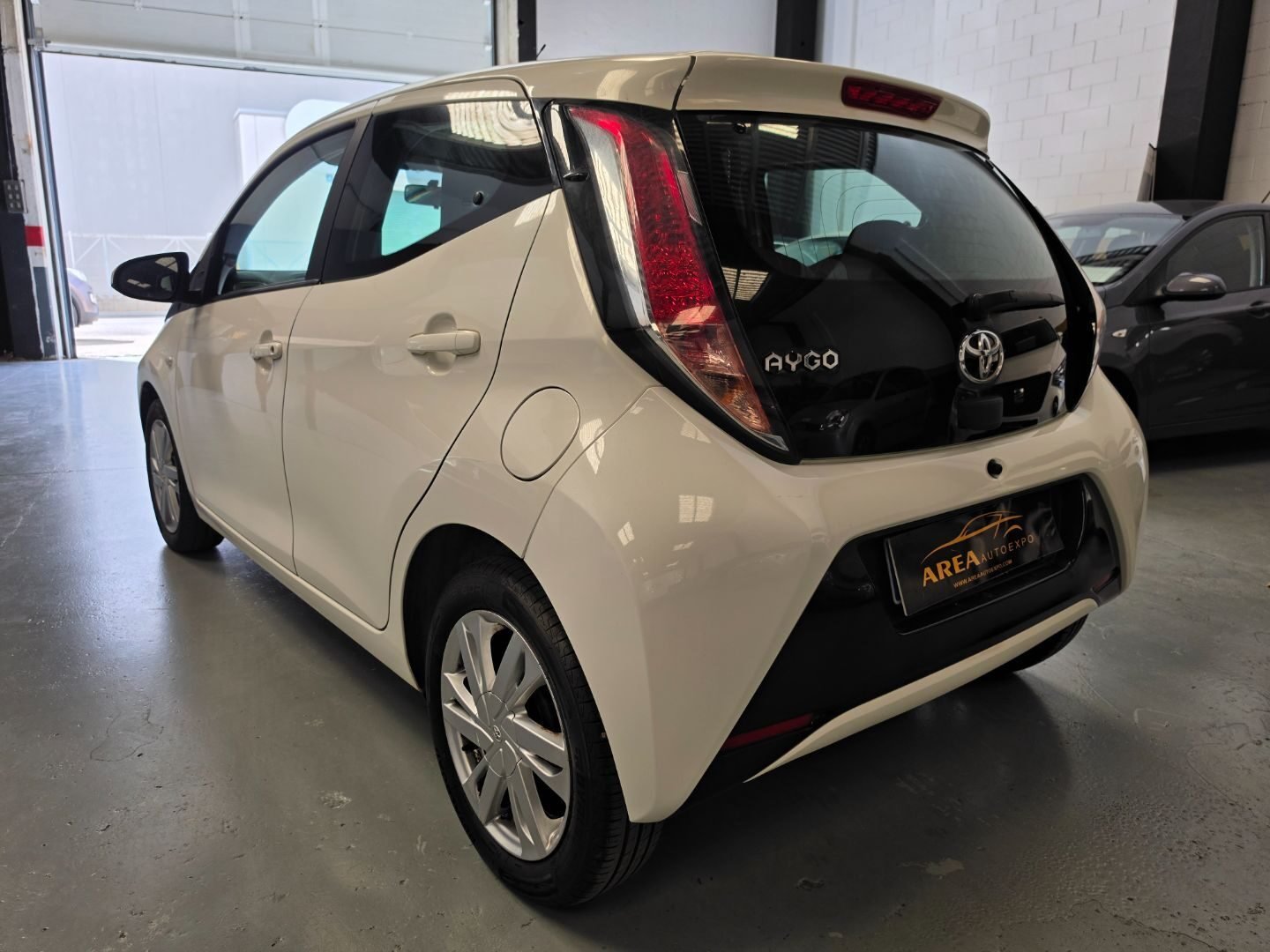 TOYOTA AYGO 1.0 X-PLAY