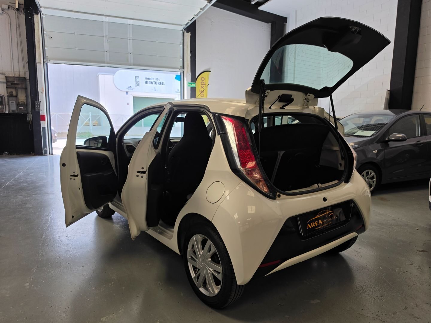 TOYOTA AYGO 1.0 X-PLAY