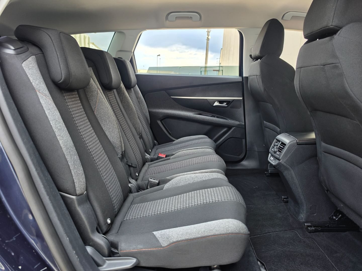 PEUGEOT 5008 1.6L HDI ACTIVE