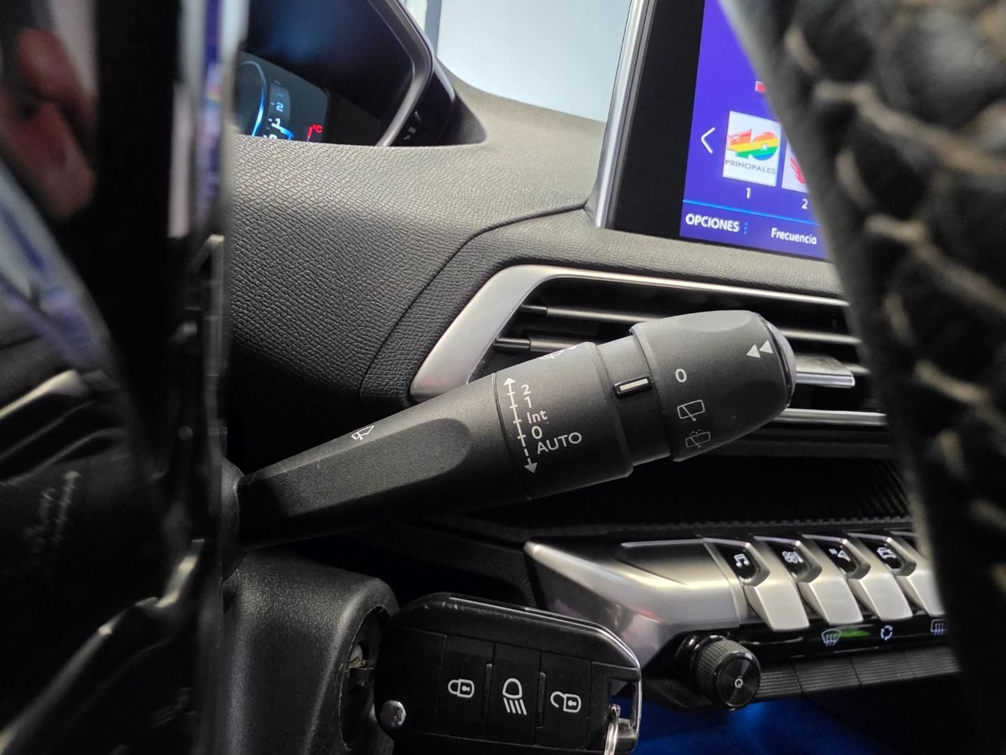 PEUGEOT 5008 1.6L HDI ACTIVE