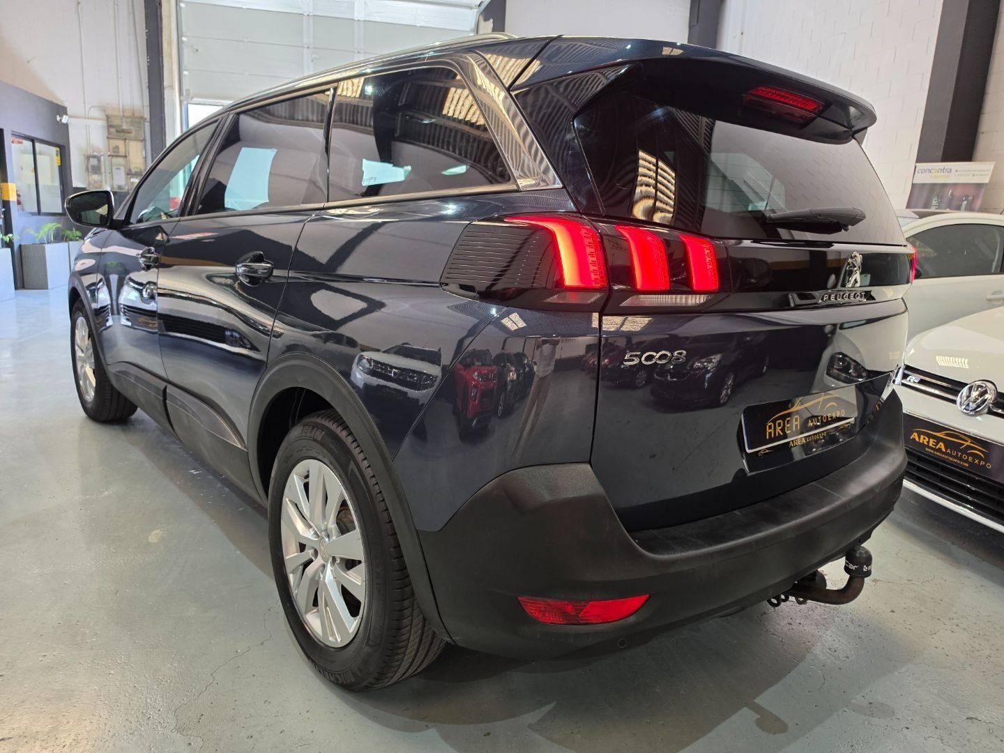 PEUGEOT 5008 1.6L HDI ACTIVE